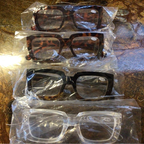 Reading glasses - Picture 1 of 2